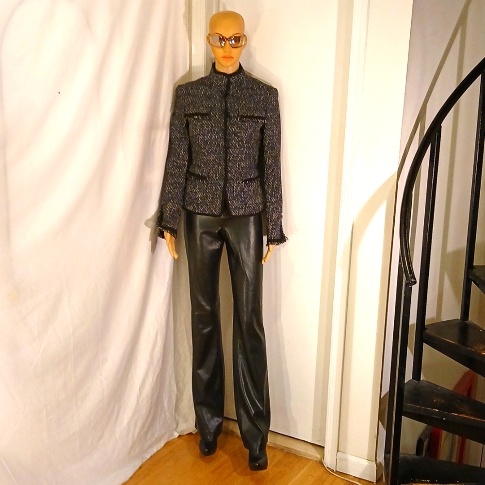🔥 Like New Elie Tahari Wool Blend Blazer